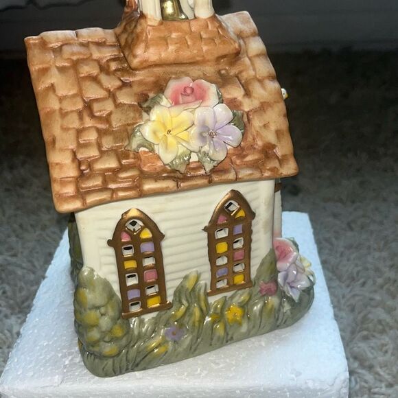 Cracker Barrel Easter Traditions Light Up Church Doves Flower Accents In Box - Picture 9 of 16